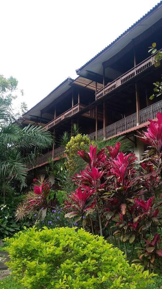 Green Valley Resort Bandungan Eksteriør billede