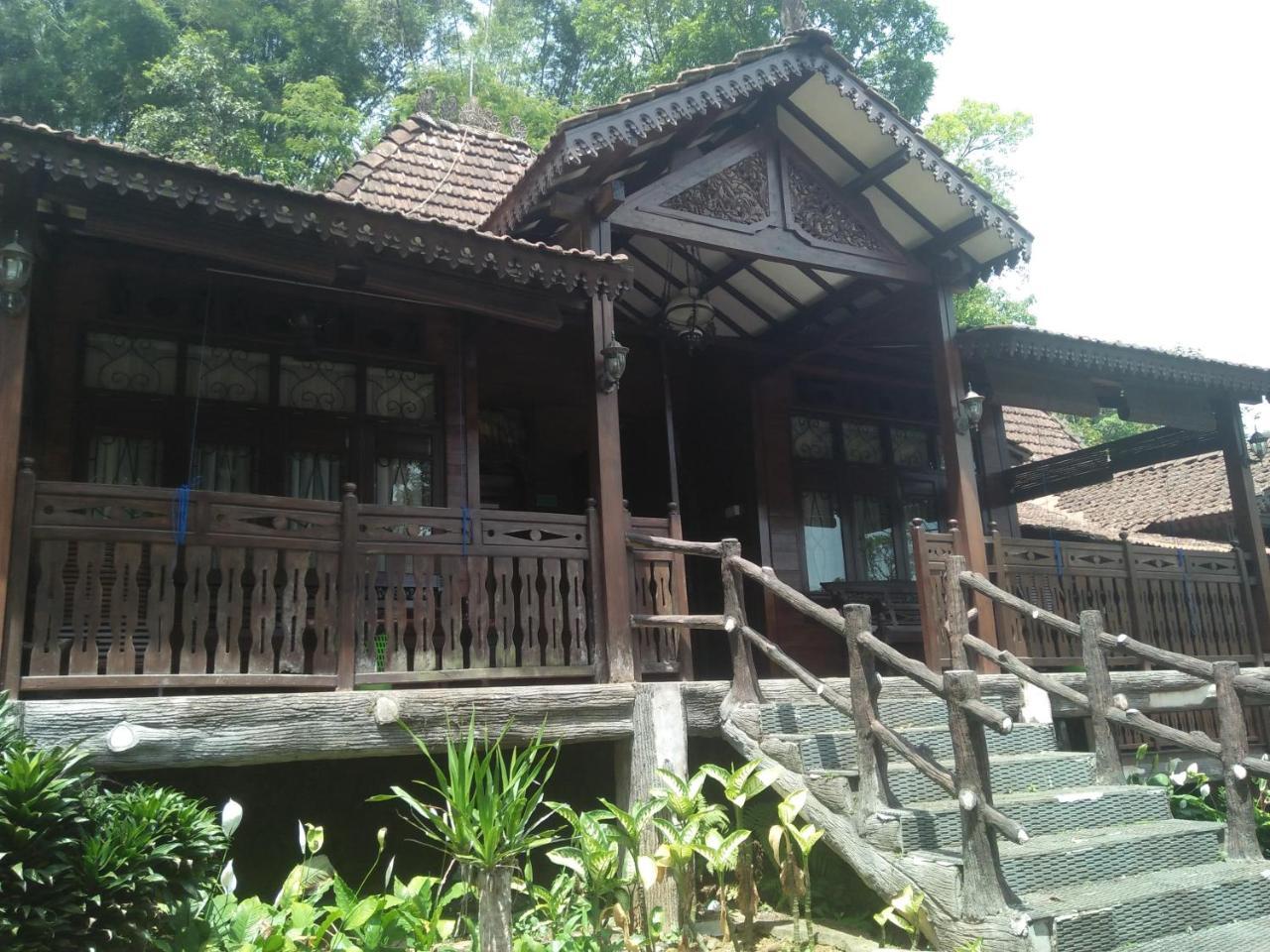 Green Valley Resort Bandungan Eksteriør billede